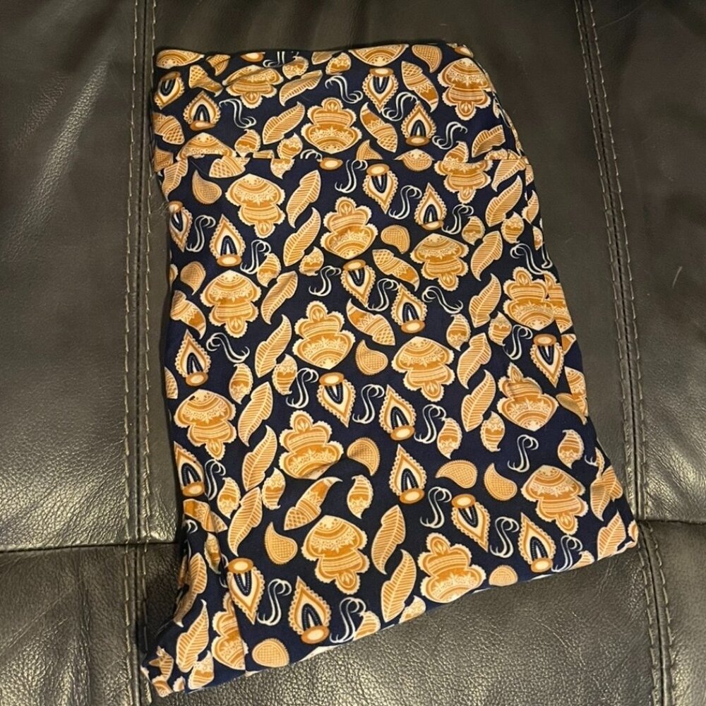 LuLaRoe Leggings - women's tall & curvy